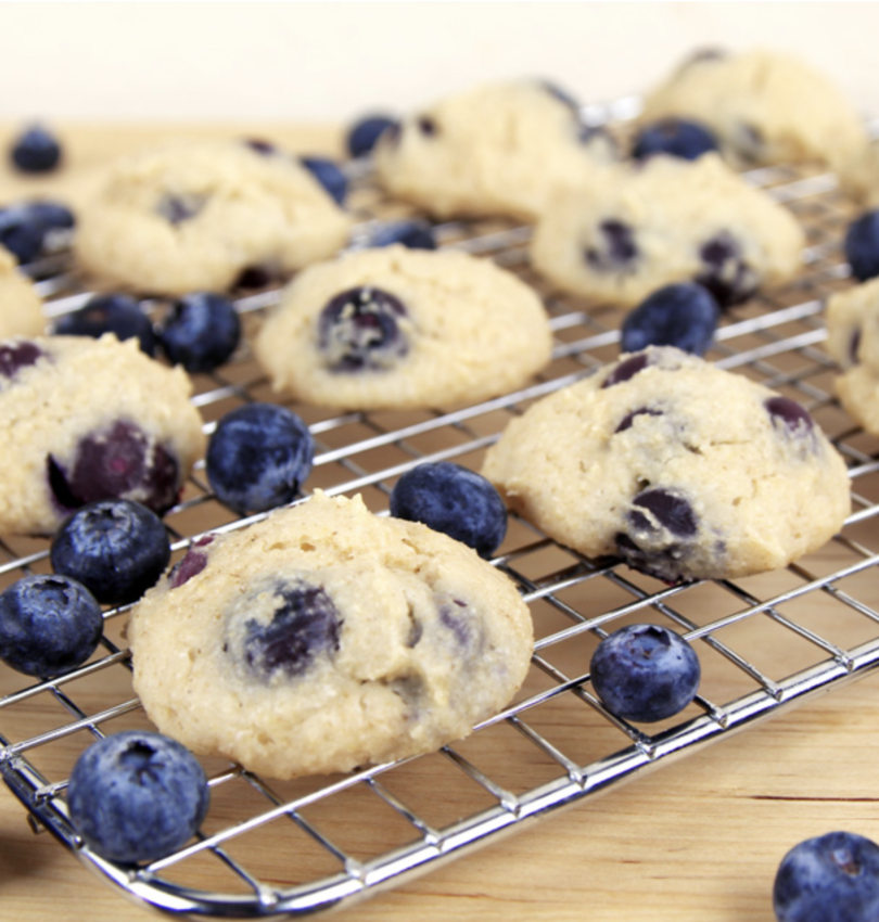 13 Cal Blueberry Cookies
